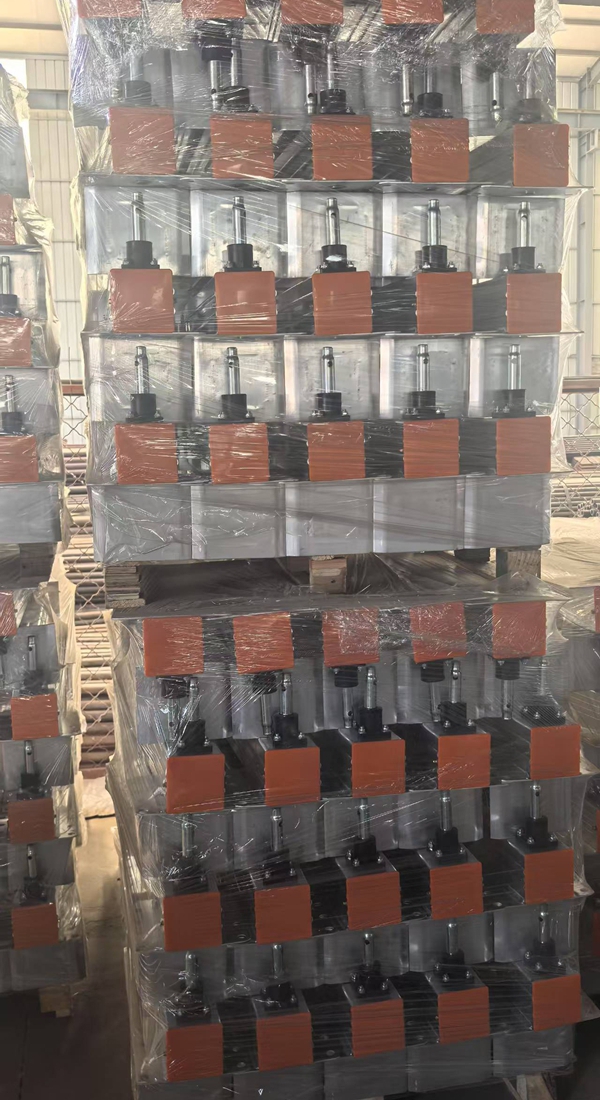 铝合金半挂车支腿